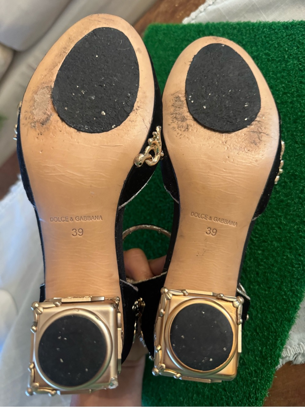 Dolce & Gabbana Black Velvet Baroque Embellished Mary Jane Heels Italy 39 RARE - Picture 15 of 16